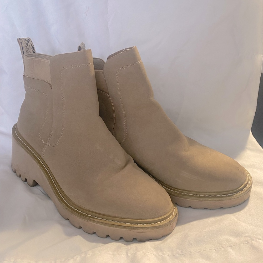 Tan Nicole miller heeled boots!